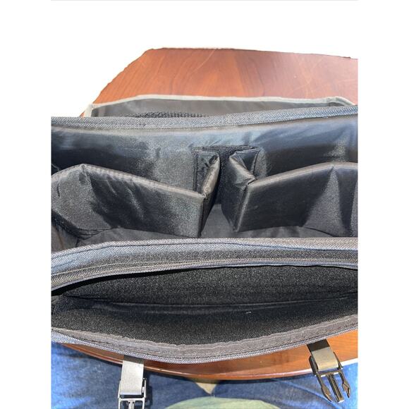 Solidex Camcorder Video Camera Carryall Tote Bag w/ Strap - Picture 7 of 7